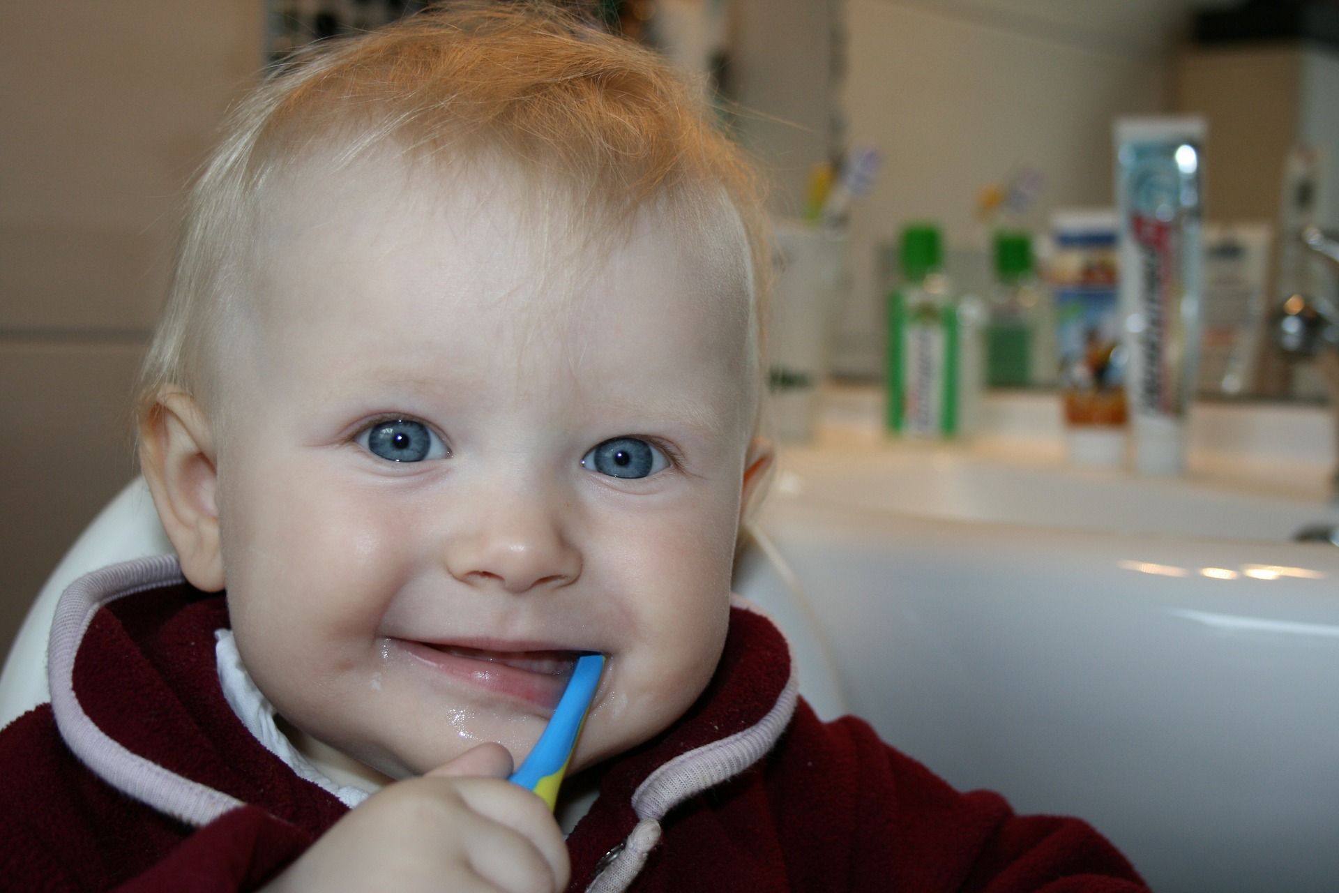 ¿Cómo enseñar a los pequeños a adquirir buenos hábitos de higiene bucodental?
